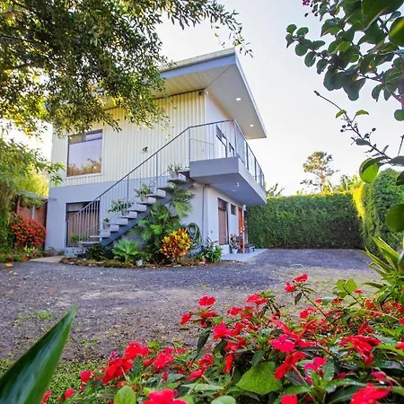 Casa Suculenta ,Monteverde Con Jacuzzi Privado Y Lavanderia Exterior photo