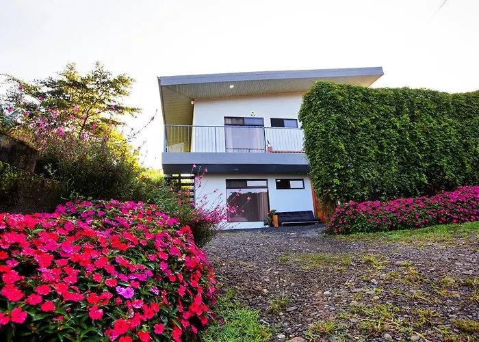 Casa Suculenta ,Monteverde Con Jacuzzi Privado Y Lavanderia