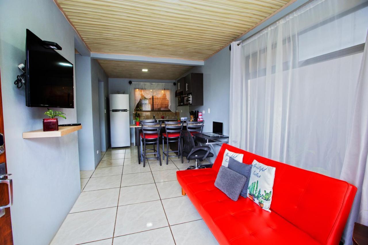 Casa Suculenta ,monteverde Con Jacuzzi Privado Y Lavanderia * Monteverde